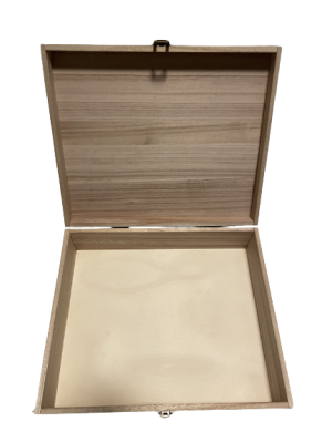 WOODEN BOX 3 BOTTLES